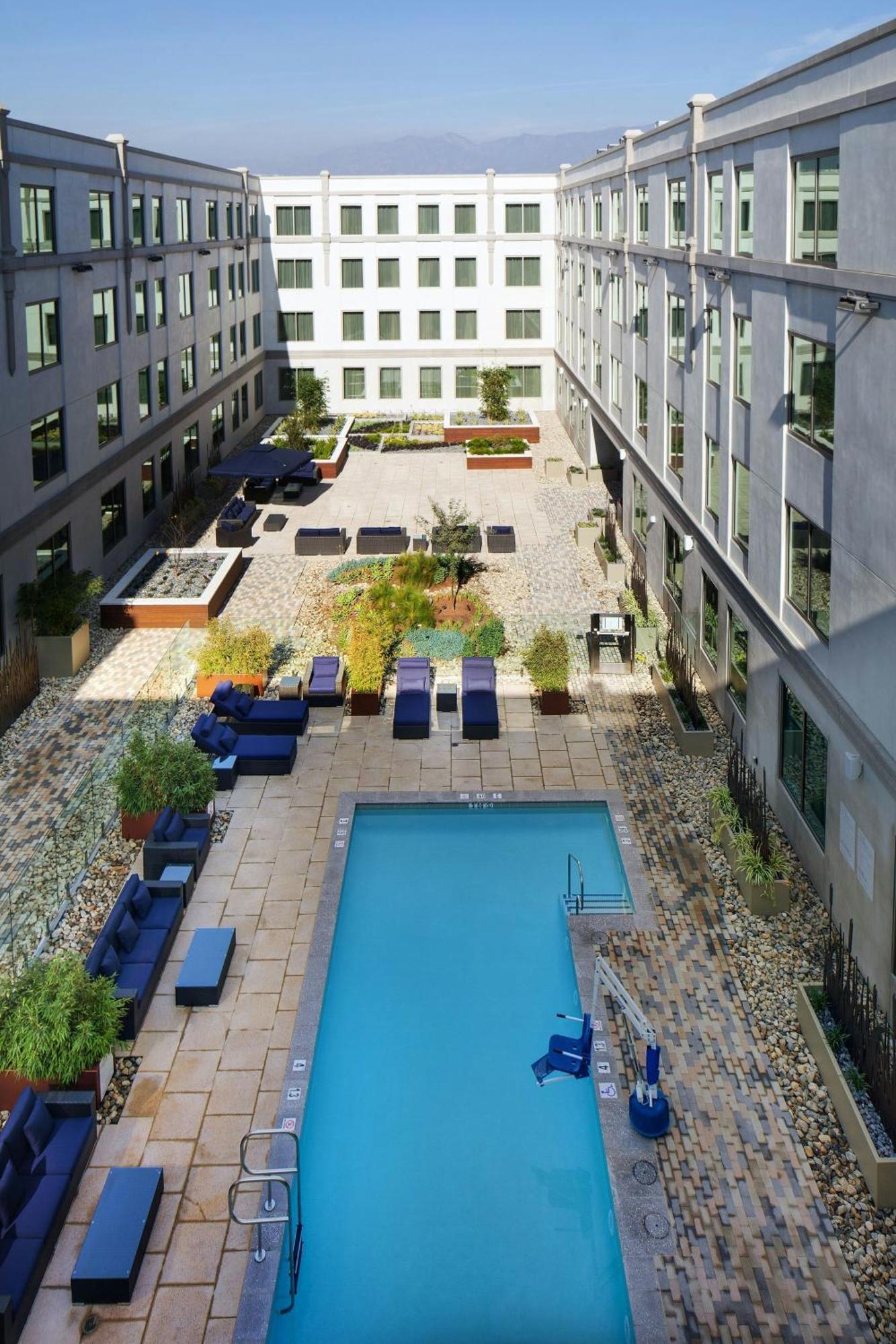 เชอราตัน ลอส แองเจลิส ซาน กาเบรียล Hotel ซานเกเบรียล ภายนอก รูปภาพ